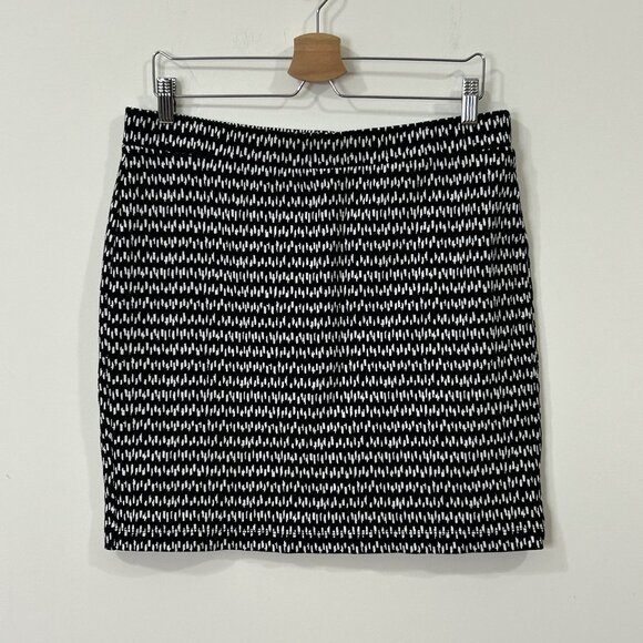 LOFT Womens L Black White Geometric Knit Stretch Pull On Pencil Skirt - Picture 1 of 6